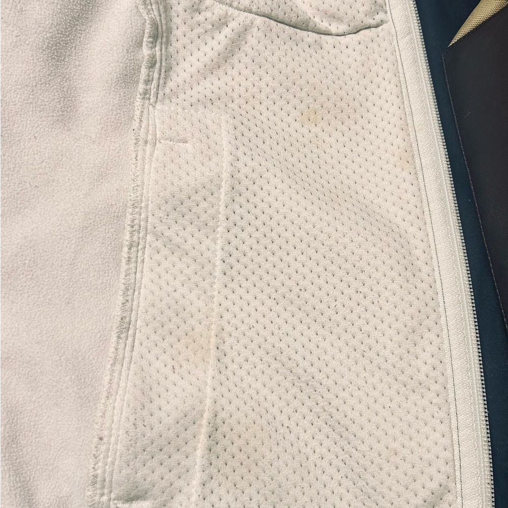Medium The North Face “soft shell” jacket - Picture 8 of 9